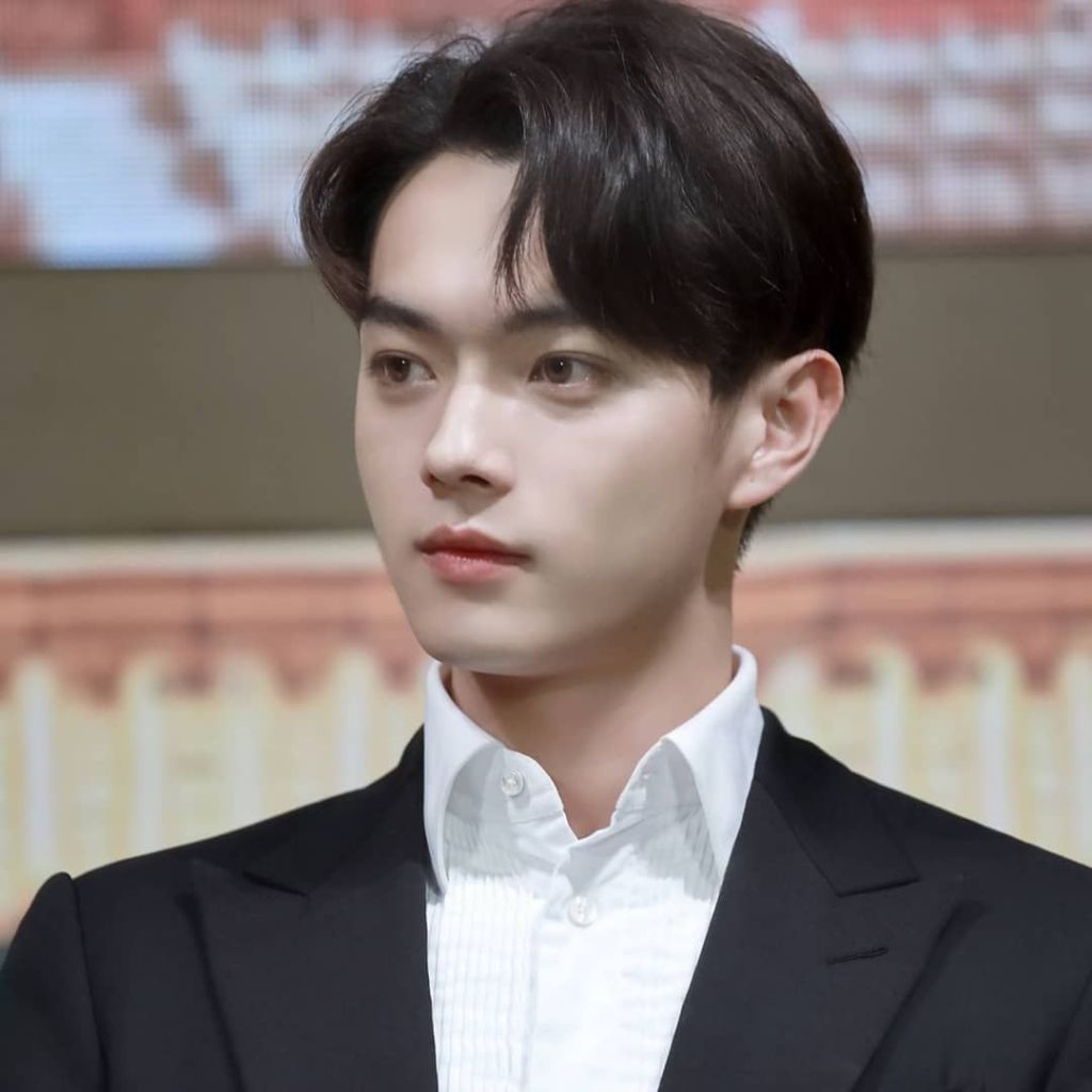 Behind every hero and heroine there is a cast of colorful characters propelling the story and making us&nbsp;laugh